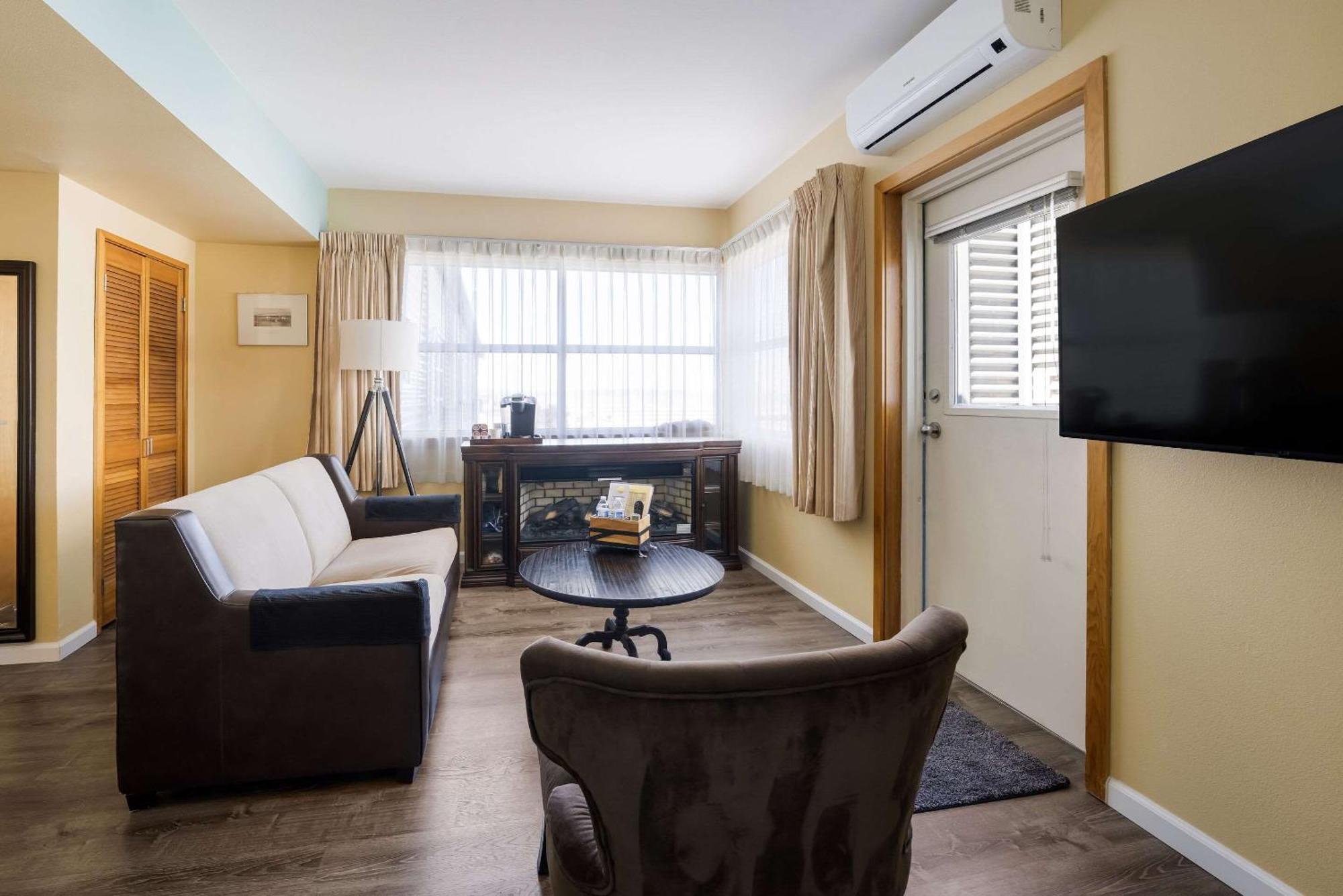 Inn At Port Gardner-Everett Waterfront, Ascend Hotel Collection Exteriör bild